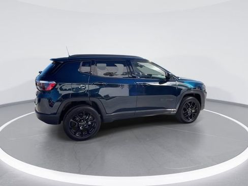 New 2026 Jeep Compass Latitude image 8