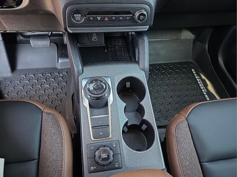 New 2025 Ford Bronco Sport Outer Banks w/ Sasquatch Outer Banks Package AWD/4WD image 25