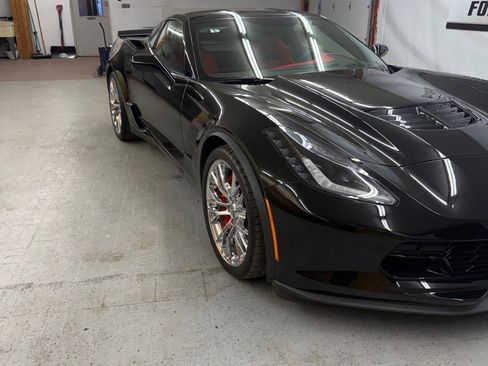 Used 2015 Chevrolet Corvette Z06 w/ 2LZ Preferred Equipment Group image 27