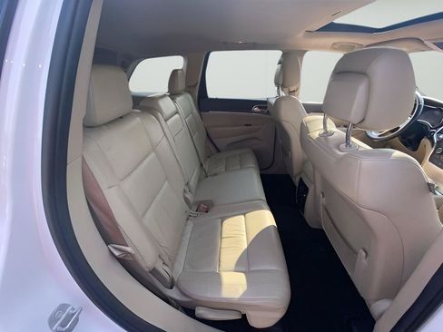 Used 2014 Jeep Grand Cherokee Limited AWD/4WD image 5