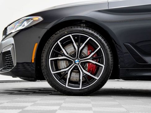 Used 2023 BMW 540i xDrive w/ M Sport Package image 13