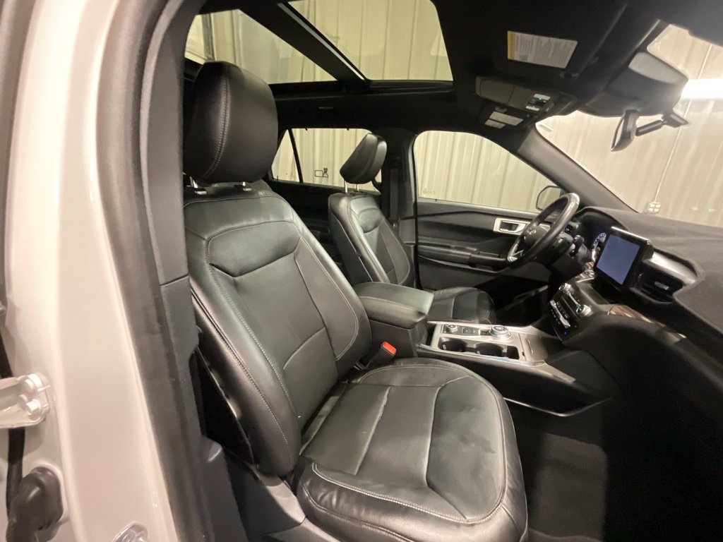 Used 2020 Ford Explorer Limited w/ Class III Trailer Tow Package AWD/4WD image 14