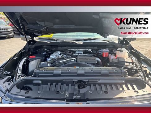 New 2025 GMC Sierra 3500 Denali Ultimate image 17