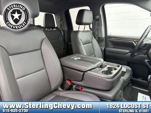 Used 2022 Chevrolet Silverado 1500 LT w/ Z71 Off-Road Package image 12