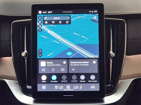 Used 2025 Volvo XC90 B5 Plus image 17