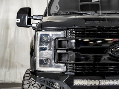Used 2019 Ford F250 Limited w/ FX4 Off-Road Package AWD/4WD image 41