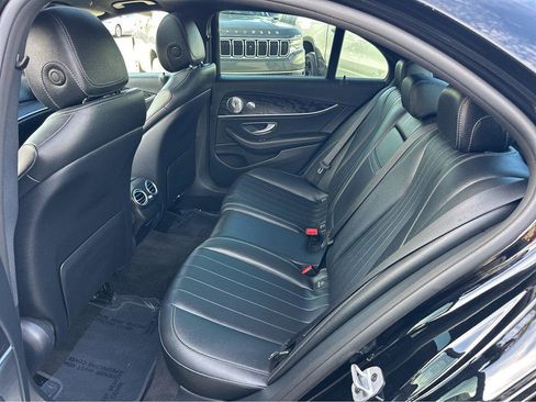 Used 2019 Mercedes-Benz E 300 image 10