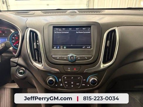 Used 2024 Chevrolet Equinox LT FWD image 18