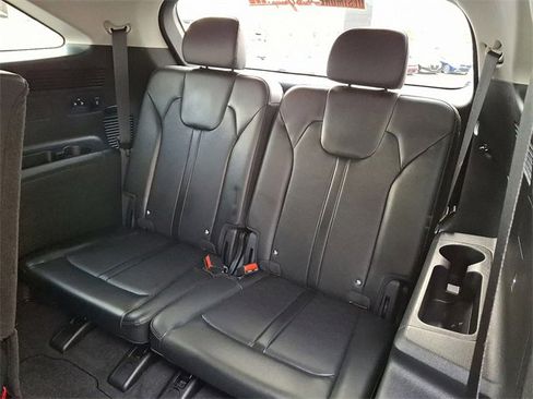 Certified 2025 Kia Sorento S image 10