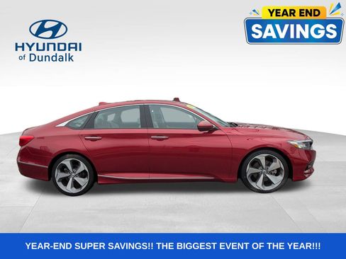 Used 2018 Honda Accord Touring image 9