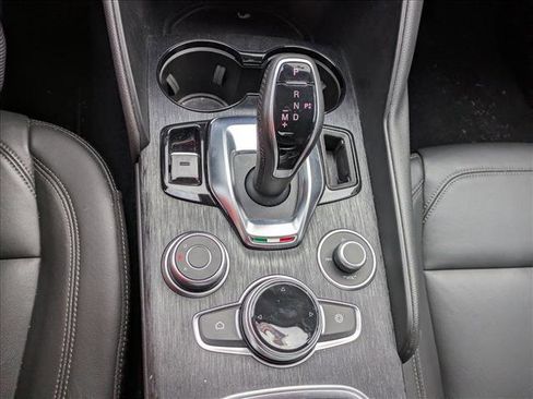Used 2020 Alfa Romeo Giulia w/ Quick Order Package 22K Sport image 13