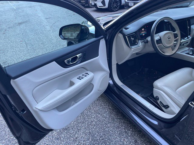 Certified 2023 Volvo S60 B5 Plus w/ Climate Package AWD/4WD image 11
