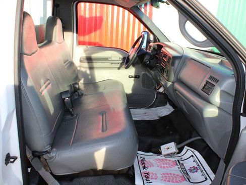 Used 2002 Ford F450 XL RWD image 17