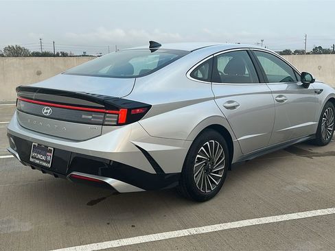 Used 2025 Hyundai Sonata SEL image 12