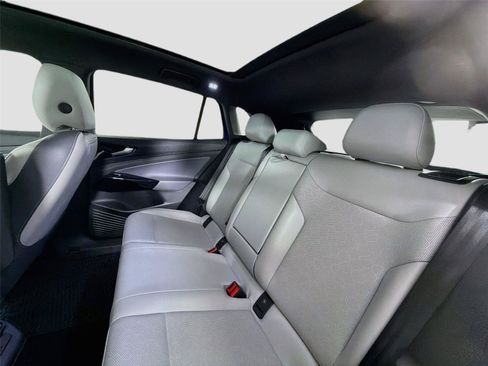 Used 2022 Volkswagen ID.4 Pro S w/ Gradient Package RWD image 25