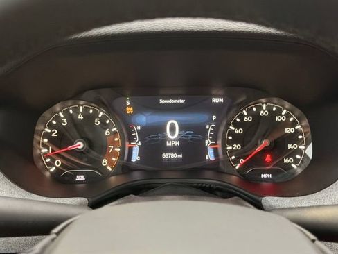 Used 2024 Jeep Compass Latitude AWD/4WD image 27