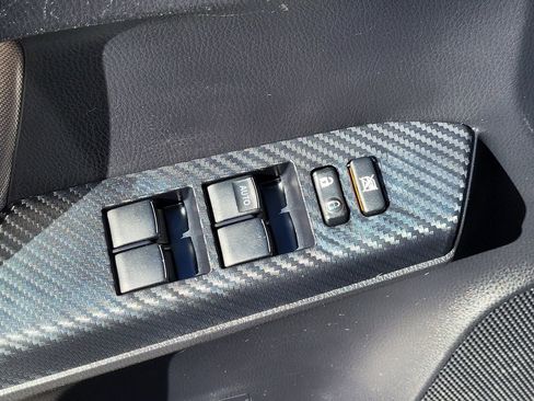 Used 2014 Toyota RAV4 LE image 15