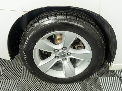 Used 2014 Dodge Charger SE RWD image 27