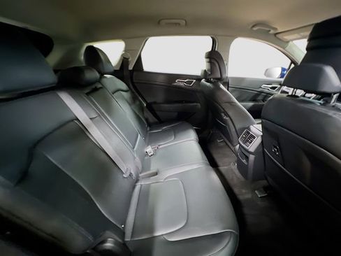 Certified 2025 Kia Sportage EX image 26
