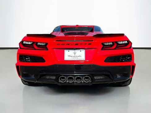 Used 2023 Chevrolet Corvette Z06 image 4