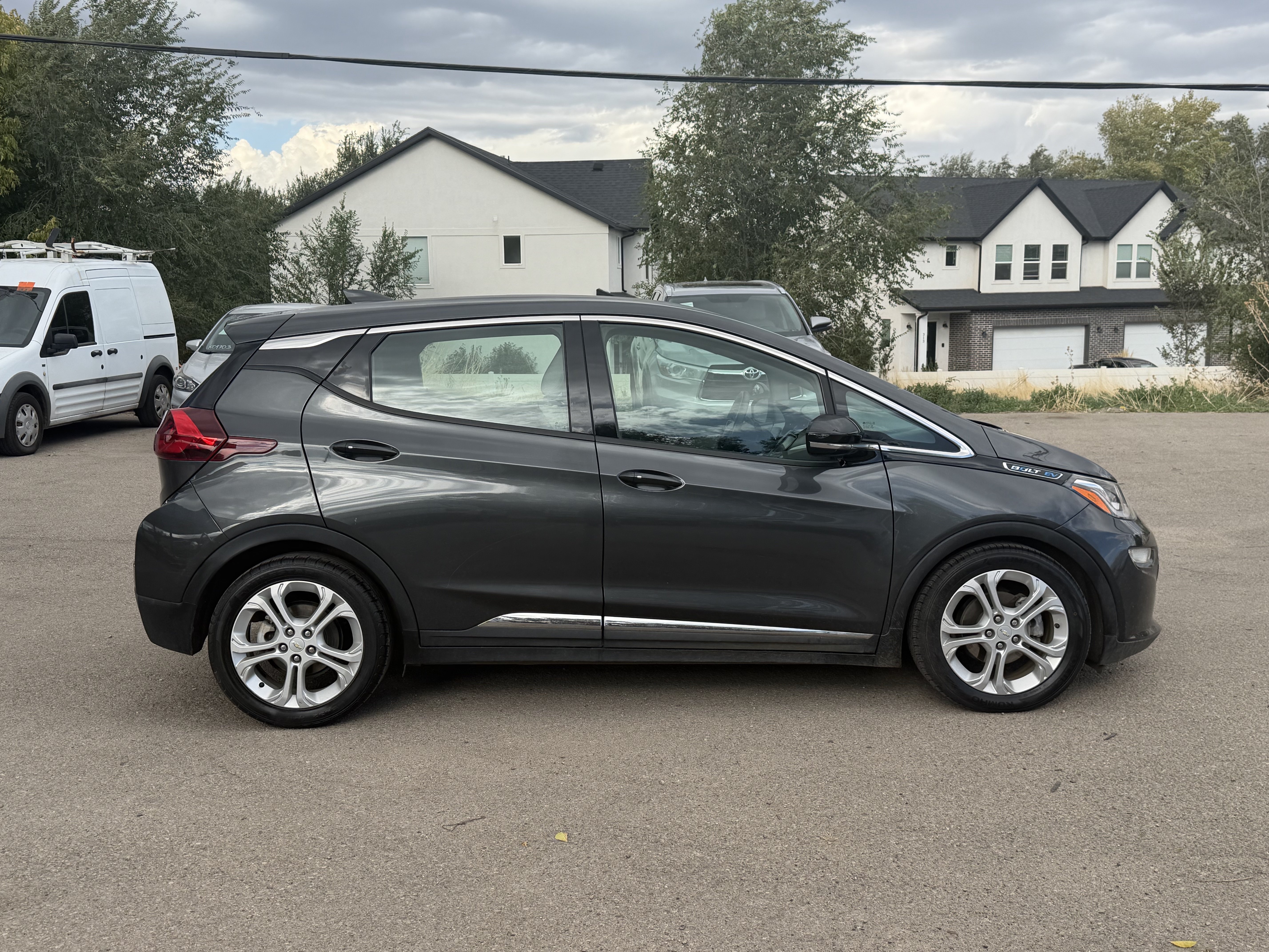 Used 2017 Chevrolet Bolt LT FWD image 7