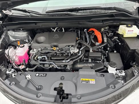 New 2026 Toyota Sienna XSE image 17