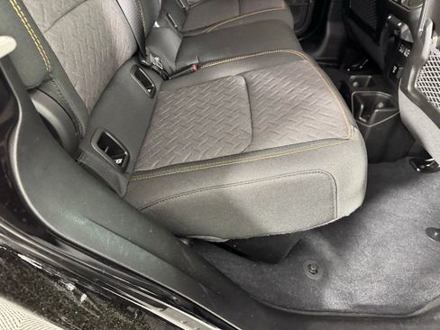 Used 2024 Jeep Gladiator Mojave image 29