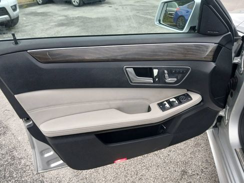 Used 2014 Mercedes-Benz E 350 4MATIC Sedan w/ Premium 1 Package image 10