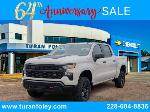 New 2026 Chevrolet Silverado 1500 Custom Trail Boss AWD/4WD image 1