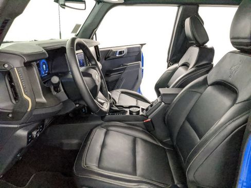 Certified 2025 Ford Bronco Badlands AWD/4WD image 18