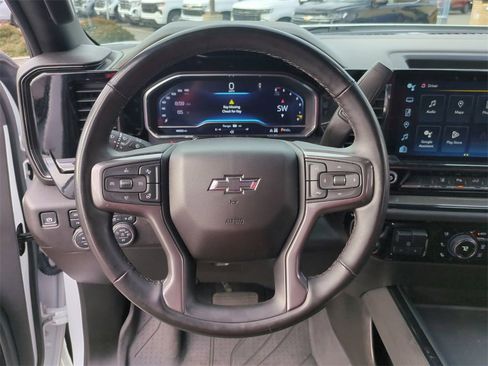 Certified 2025 Chevrolet Silverado 2500 ZR2 image 11