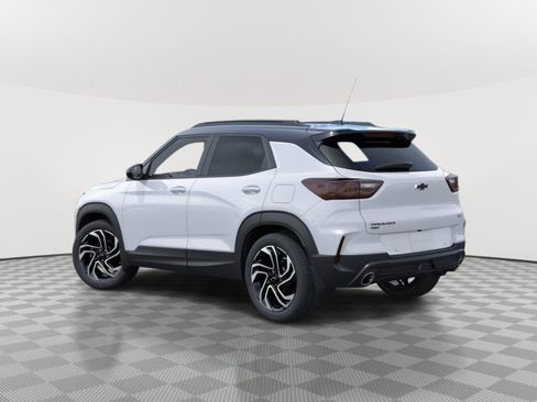 New 2026 Chevrolet TrailBlazer RS w/ Convenience Package AWD/4WD image 3