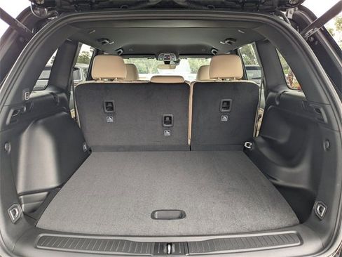 New 2025 Jeep Grand Cherokee Limited image 13