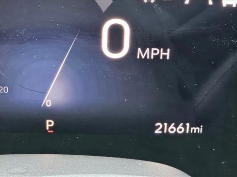 Used 2025 Buick Encore GX Preferred FWD image 13