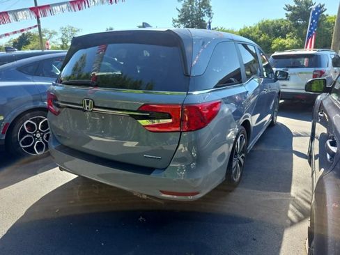 Used 2024 Honda Odyssey Touring image 5