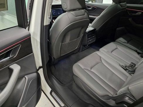 Used 2025 Audi Q7 3.0T Premium Plus image 29