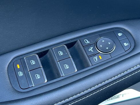 Certified 2025 INFINITI QX60 Luxe w/ Black Edition image 13