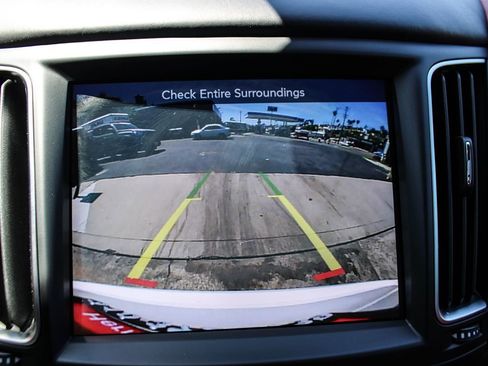 Used 2019 Maserati Levante S GranLusso AWD/4WD image 34