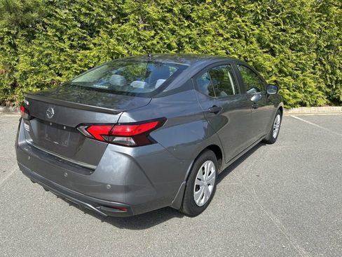 Used 2020 Nissan Versa S image 28