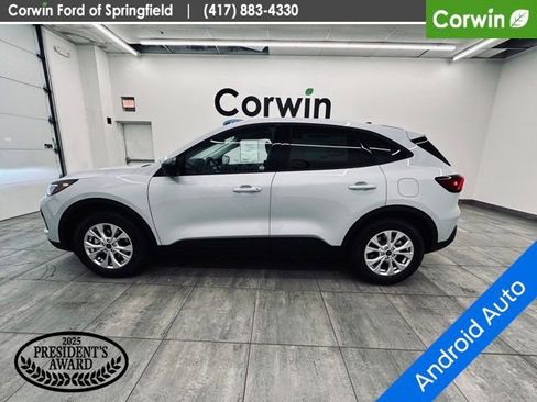 New 2026 Ford Escape Active w/ Cold Weather Package FWD image 2