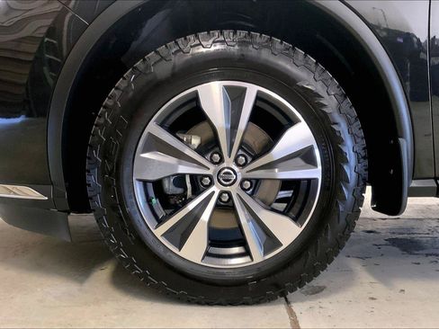 Used 2022 Nissan Murano SV AWD/4WD image 9