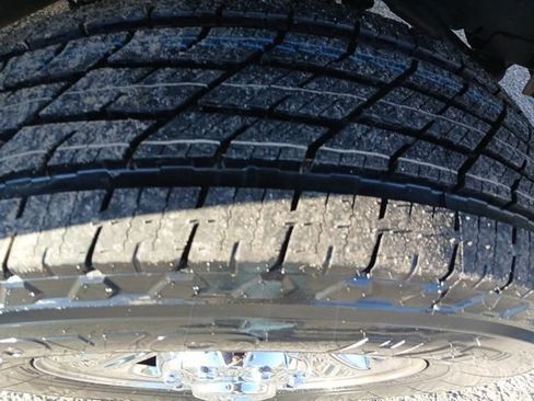 Used 2024 RAM 2500 Tradesman w/ Chrome Appearance Group image 50