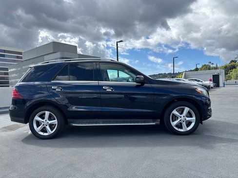 Used 2017 Mercedes-Benz GLE 350 4MATIC image 4