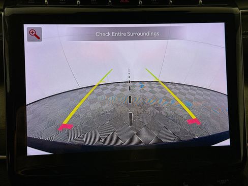 Used 2023 Jeep Grand Cherokee Limited image 23