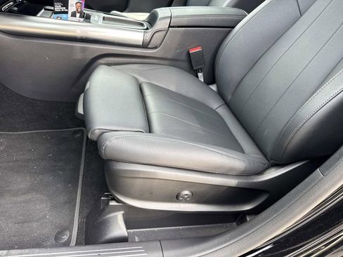 Used 2025 Mercedes-Benz GLA 250 image 17