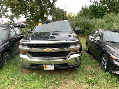 Used 2018 Chevrolet Silverado 1500 LT w/ All Star Edition AWD/4WD image 2