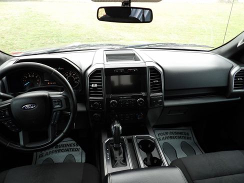 Used 2018 Ford F150 XLT w/ Equipment Group 302A Luxury image 14