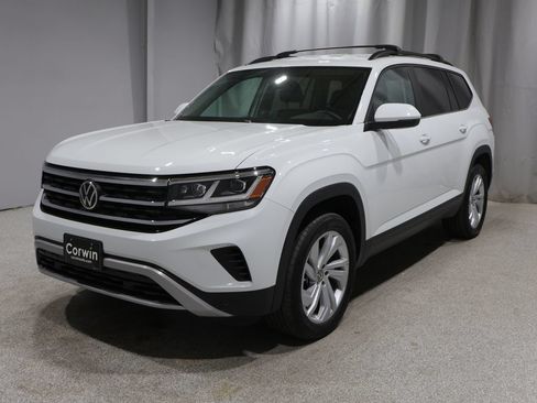 Used 2023 Volkswagen Atlas SE AWD/4WD image 8