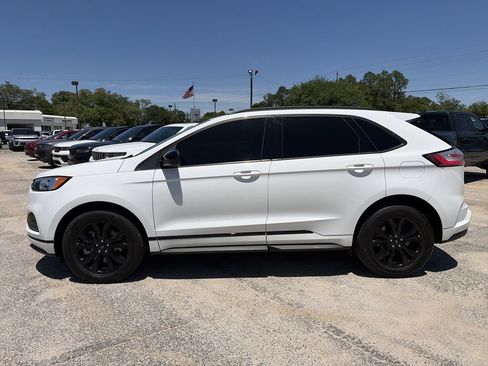 Used 2023 Ford Edge SE AWD/4WD image 4