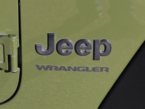 Used 2022 Jeep Wrangler Sport AWD/4WD image 41